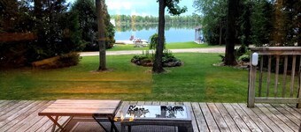 Top RatedWaterfront Cottage + Sauna | Beach | Private Dock