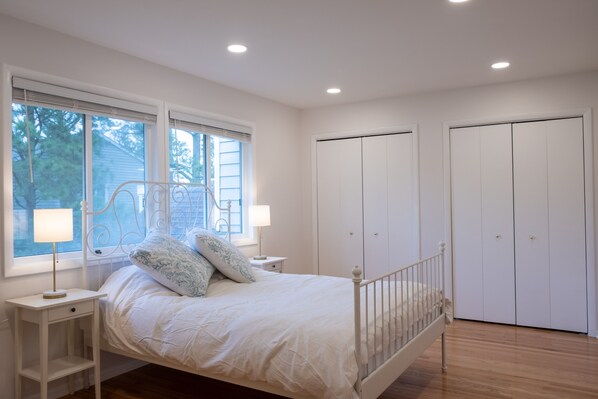 2 Schlafzimmer, Zimmersafe, Schreibtisch, kostenloses WLAN