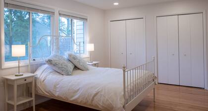 Relaxing Bethany Beach townhome - 1 mile from the beach