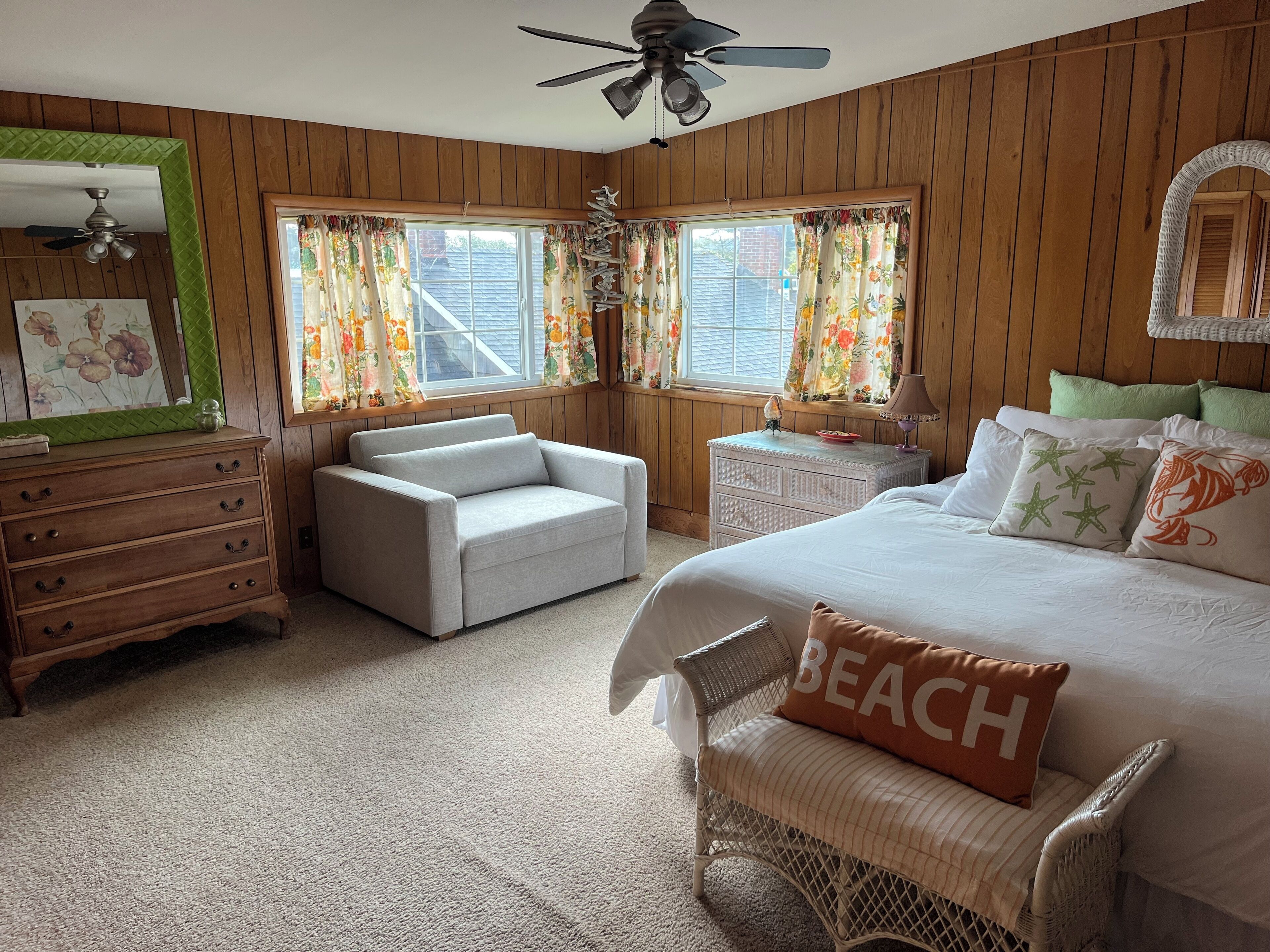 2 Schlafzimmer, Schreibtisch, Bügeleisen/Bügelbrett, kostenloses WLAN