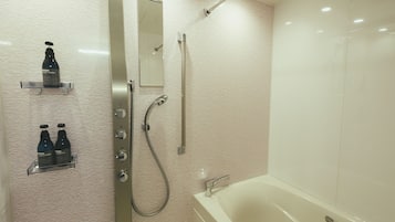 Superior Studio | Bathroom | Free toiletries, hair dryer, slippers, electronic bidet