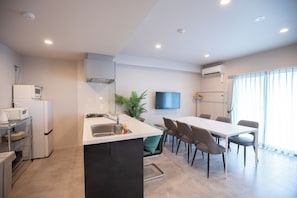 Superior Apartment, Non Smoking | Living area | 100-cm LCD TV with digital channels, TV, Netflix - HOTEL SO SUMIYOSHI (Fukuoka)