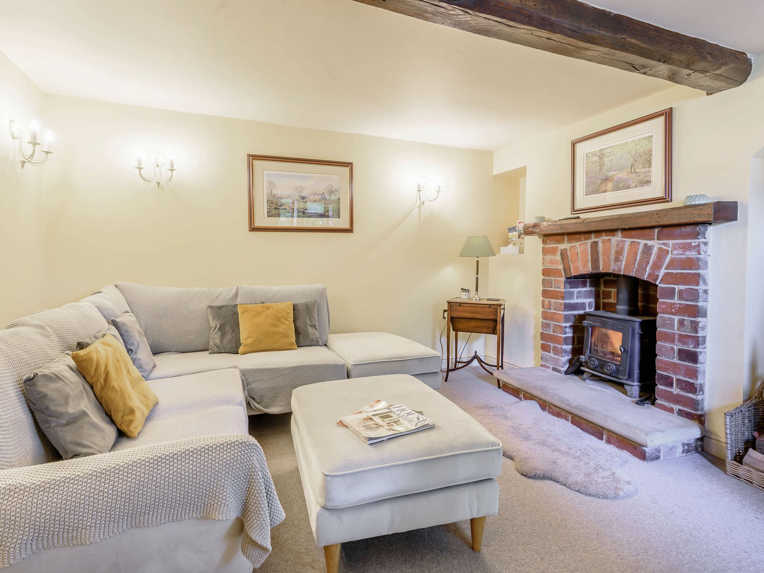 MULBERRY COTTAGE, family friendly, with open fire in Youlgreave