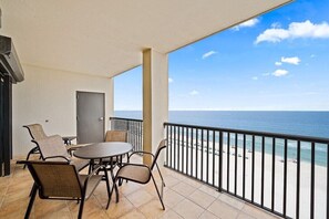 Property grounds - The Palms 902 | OBA Beach Front, Spacious, Large Deck! (Orange Beach)