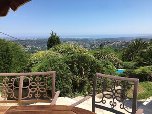Property grounds - In Villa Apartment 4p exceptional view, private pool and private parking  (Vence)