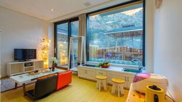 Room (Terrace 1) | 1 bedroom, free WiFi, bed sheets