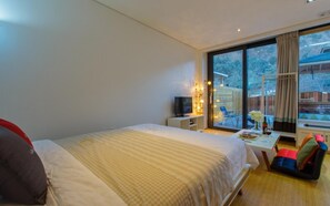 Room (Terrace 2) | 1 bedroom, free WiFi, bed sheets - Wonju Cloud Pension (Wonju)