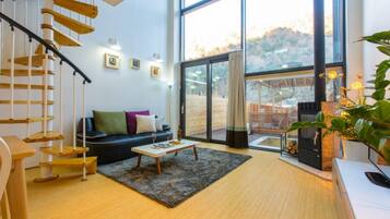 Room (Valley 2 (Unshared House Duplex)) | 1 bedroom, free WiFi, bed sheets