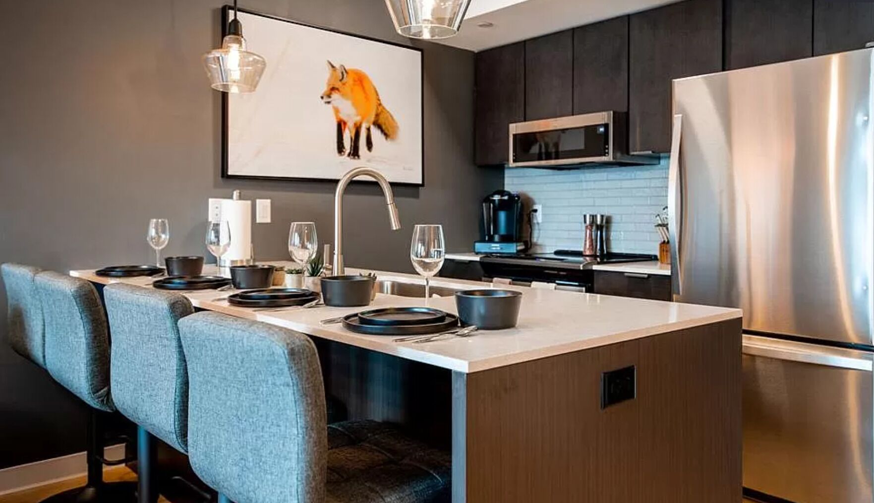 冰箱、微波炉、烤箱、炉灶