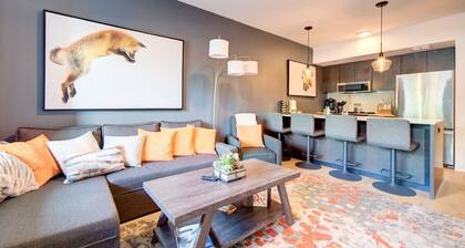 The Fox Den in Downtown Bozeman with Mountain Views, Large Private Deck