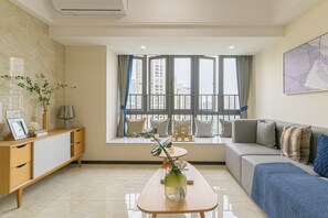 Living area - Bainianhui International Apartment (Foshan)