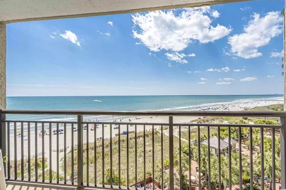 Breezy Bay Getaway
