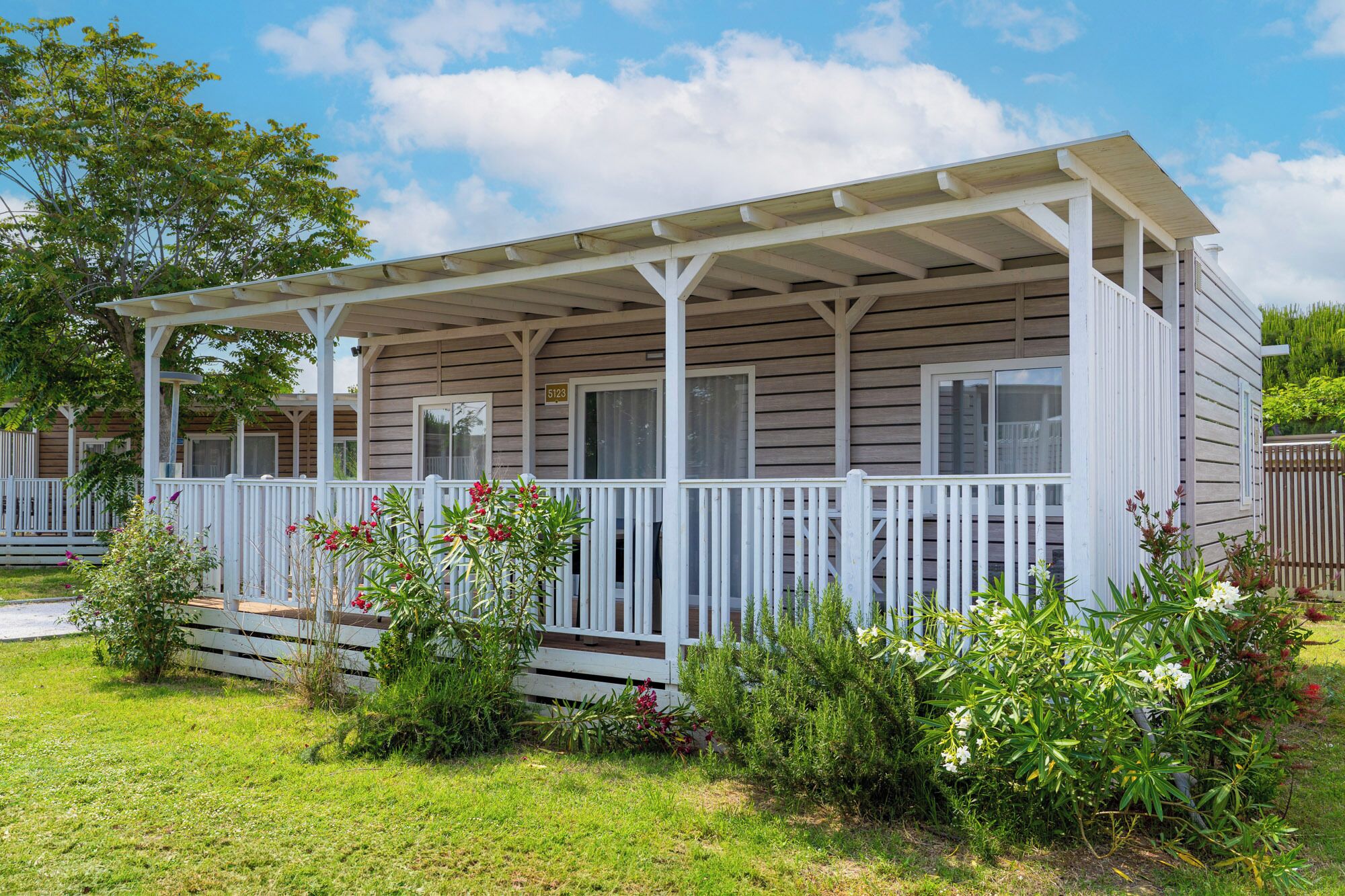 Lodge Deluxe - MD (Deluxe Mobile Home) | Terrasse/Patio