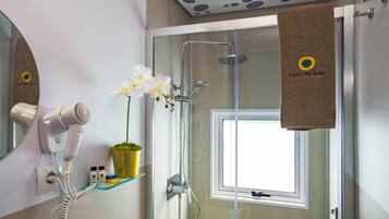 Lodge Elite - MDG (Elite Mobile Home) | Baño | Regadera, secadora de cabello, bidet, papel de baño