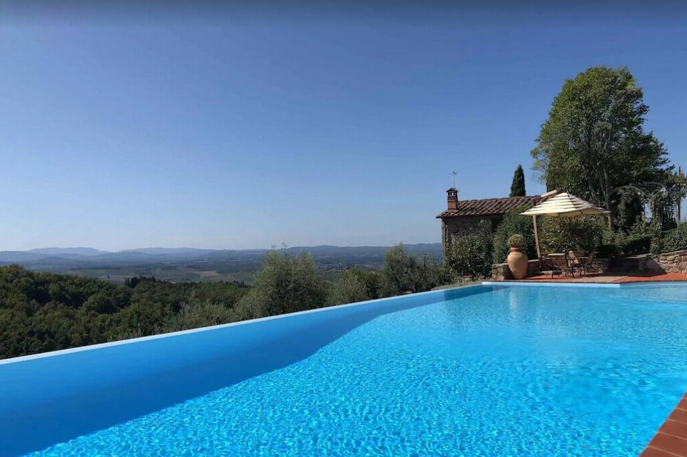 Cipressini 1 - Stone barn with swimming pool and breathtaking view