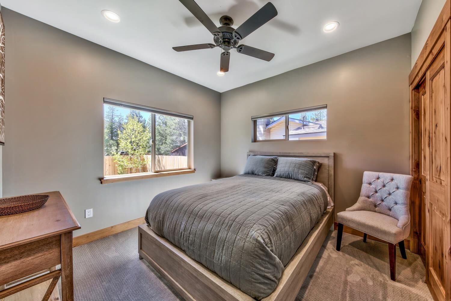 Lx24 south lake tahoe brand new cabin vhr210131