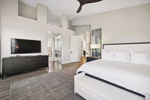 4 bedrooms, desk, iron/ironing board, free WiFi