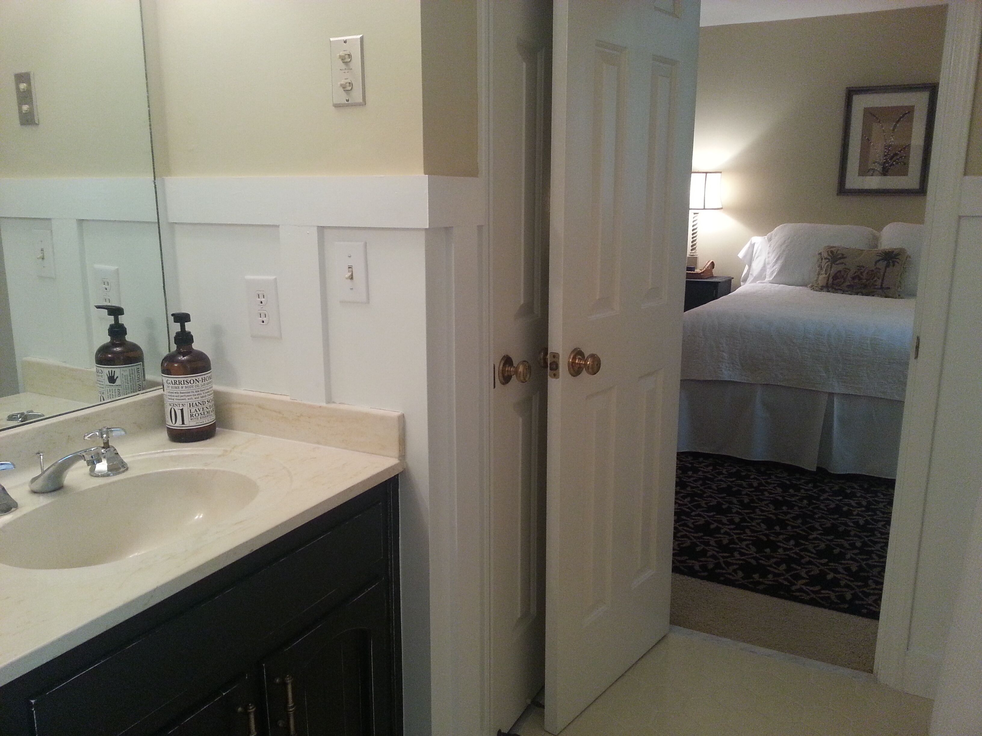 Spacious 2 Bedroom Private Suite - Atlanta