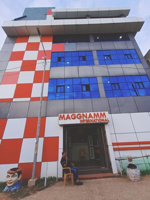 Front of property - Goroomgo Maggnamm International Puri (Puri)