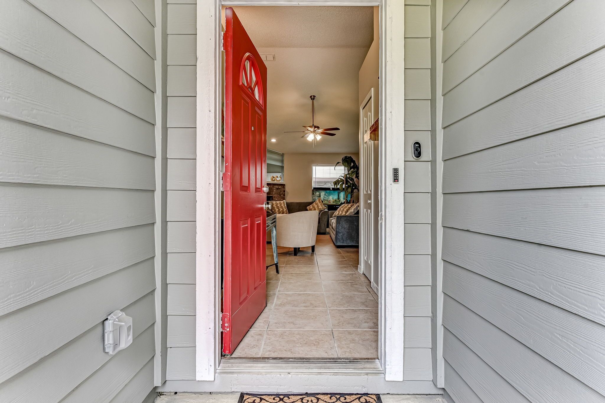 Come enjoy our beautiful home with HotTub GameRoom & Huge shaded backyard!