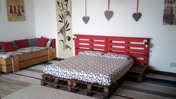 1 camera, ferro/asse da stiro, culla da viaggio, Wi-Fi gratuito