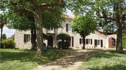Dans une Aile D'une Ancienne Maison de Maître