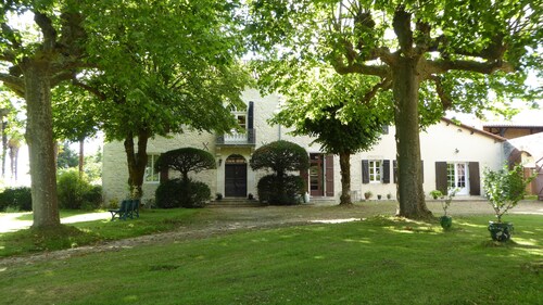 Dans une Aile D'une Ancienne Maison de Maître
