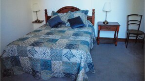 1 bedroom, desk, iron/ironing board, free WiFi