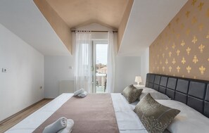 2 bedrooms, WiFi, bed sheets