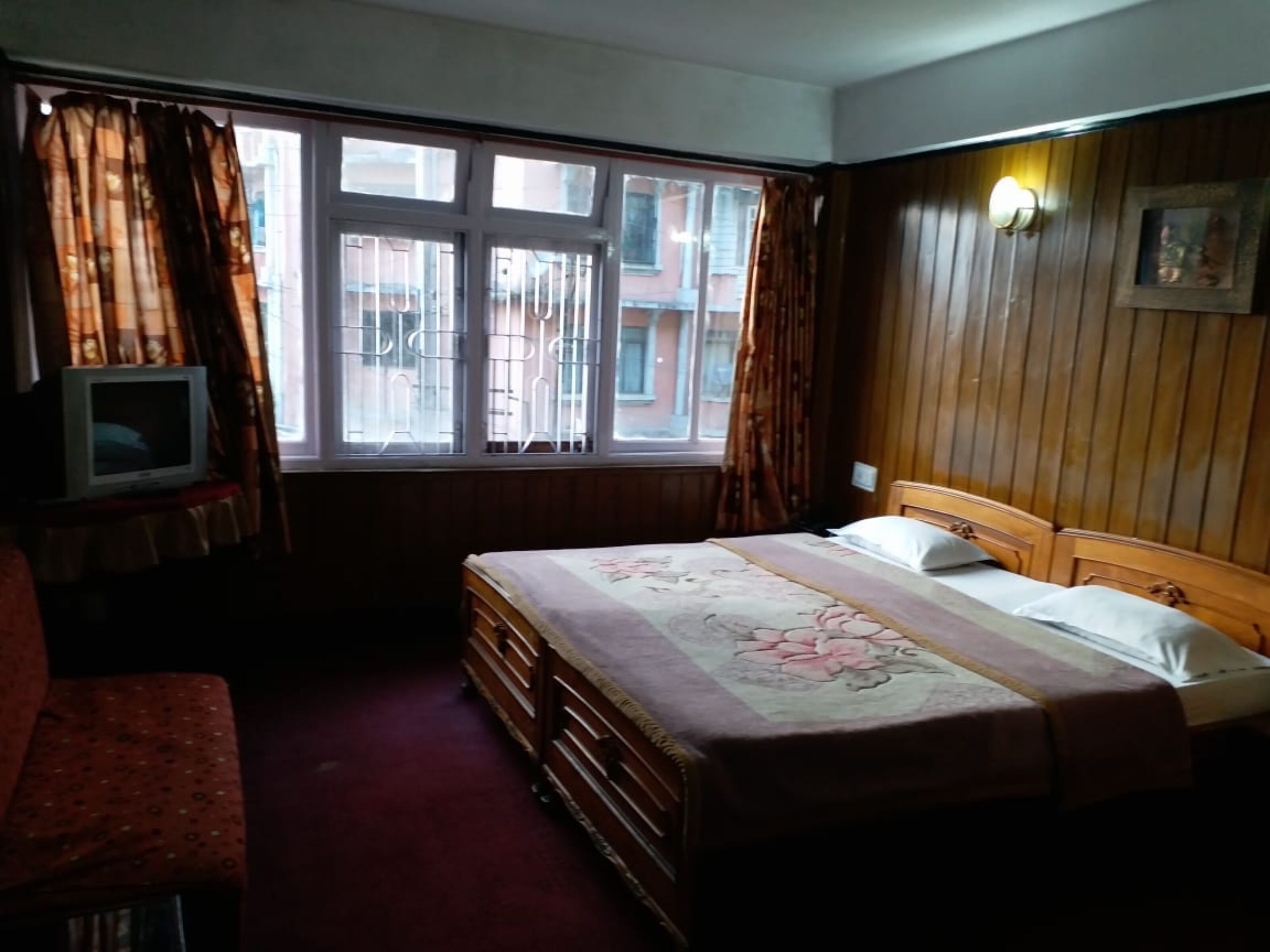 Goroomgo Shambhu Darjeeling