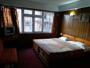 Chambre Double Deluxe | Draps en coton égyptien, literie de qualité supérieure