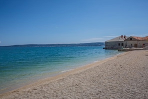 Apartment, 2 Queen Beds | Beach