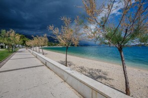 Appartamento, 1 letto queen con divano letto | Spiaggia