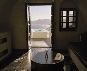 슈피리어 스위트 | 고급 침구, 미니바, 객실 내 금고, 각각 다른 스타일의 인테리어