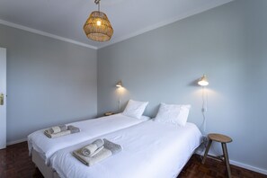 2 habitaciones, tabla de planchar con plancha y wifi gratis 