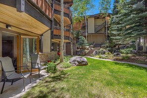 Exterior - 🏔️Ski Access~Hot Tub~Studio Premier 202🏔️ (Snowmass Village)