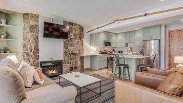 Smart TV, fireplace, DVD player