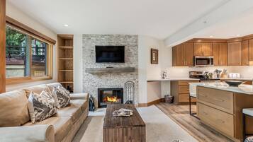 Smart TV, fireplace, DVD player