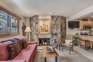 Smart TV, fireplace, DVD player