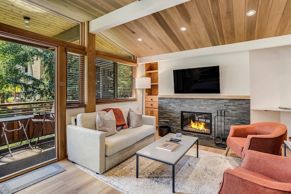 Smart TV, fireplace, DVD player