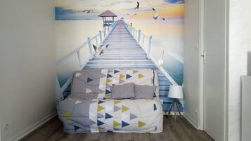 1 chambre, fer et planche à repasser