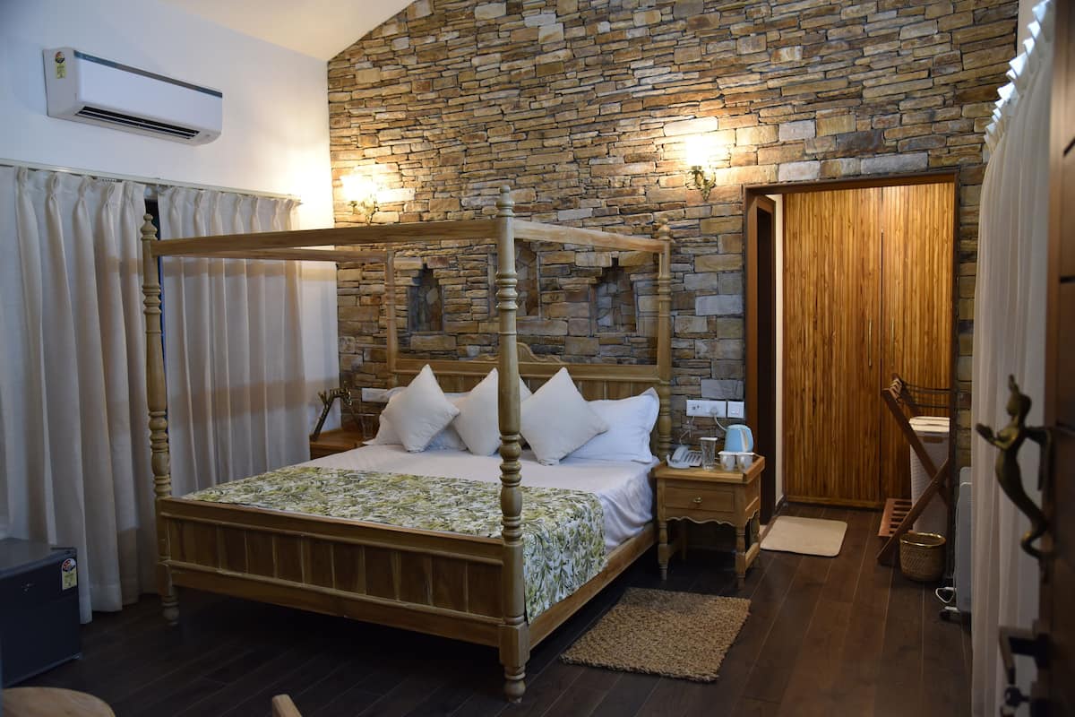 4 bedrooms, minibar, individually decorated, individually furnished