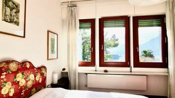 1 camera, ferro/asse da stiro, Wi-Fi, lenzuola