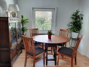 Apartment, 1 Queen Bed with Sofa bed | Private kitchen | Fridge, microwave, oven, stovetop
