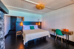 Quarto casal exclusivo | Cofres nos quartos, Wi-Fi de cortesia, roupa de cama