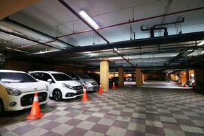 Property grounds - Coins Hotel by Ruang Nyaman (Jakarta)