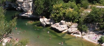 Gßte Les Chapélétas au coeur de l'ArdÚche du sud