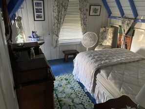 7 bedrooms, iron/ironing board, free WiFi