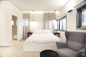 Apartment | Front of property - Cozy Apartment in the Heart of Tel Aviv (Tel Aviv)