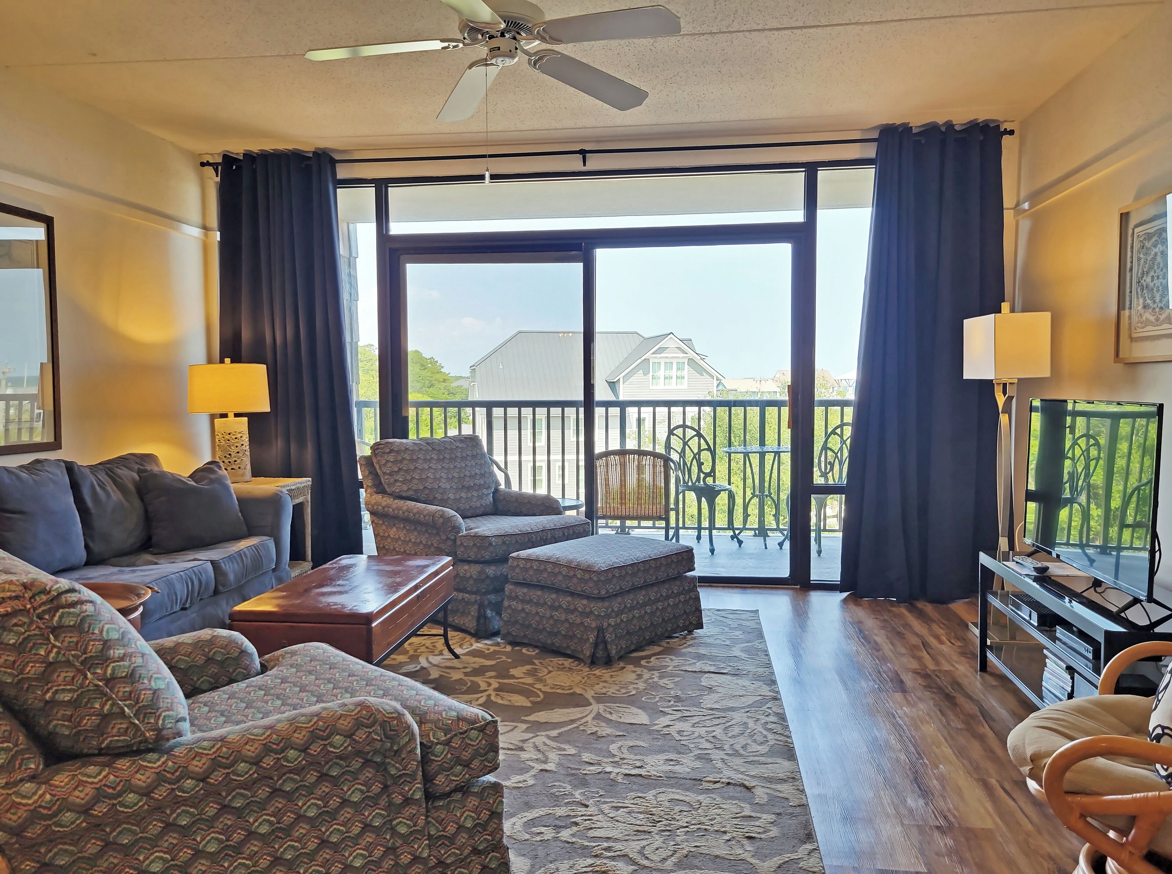Second row condo, 4th floor, beach access across road, balcony, pool, grill area